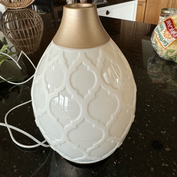 Young living essential oil diffuser - Picture 4 of 13